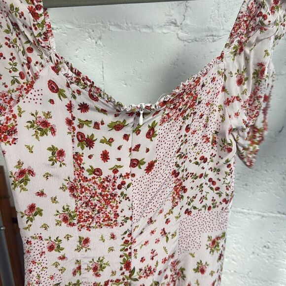 Zara Quilt Floral Pattern Dress - Maxi Ruffle Sleeves - Size Small - Long Dress - Picture 4 of 5